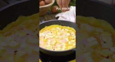 Peynirli Yumurta Tarifi 😍 Nefis Yemek Tarifleri #shorts Yemek Tarifi
