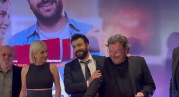 ‘Çok Aşk’ filminin başrolleri Büşra Pekin ve Hasan Can Kaya’nın gala heyecanı! Magazin Haberi