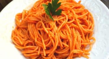EN KOLAY SALÇALI SPAGETTİ MAKARNA TARİFİ | Salçalı soslu spagetti nasıl yapılır ?