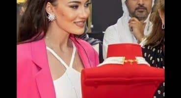 FAHRIYE EVCEN IN ARABIA FESTIVAL😱 Fragman izle