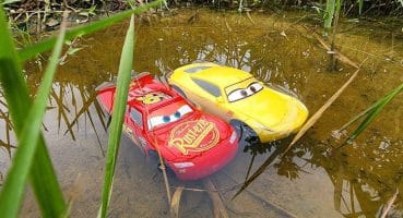 Flatbed Trailer Truck Potholes Transport Car Rescue Cars vs Deep Water – BeamNG.drive Fragman izle