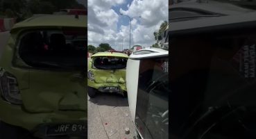 Pasir Gudang Highway Johor Road Accident – Trailer collides with 10 vehicles Fragman izle
