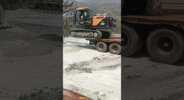 Hyundai Excavator loading on trailer || Excavator machine loading on trailer Fragman izle